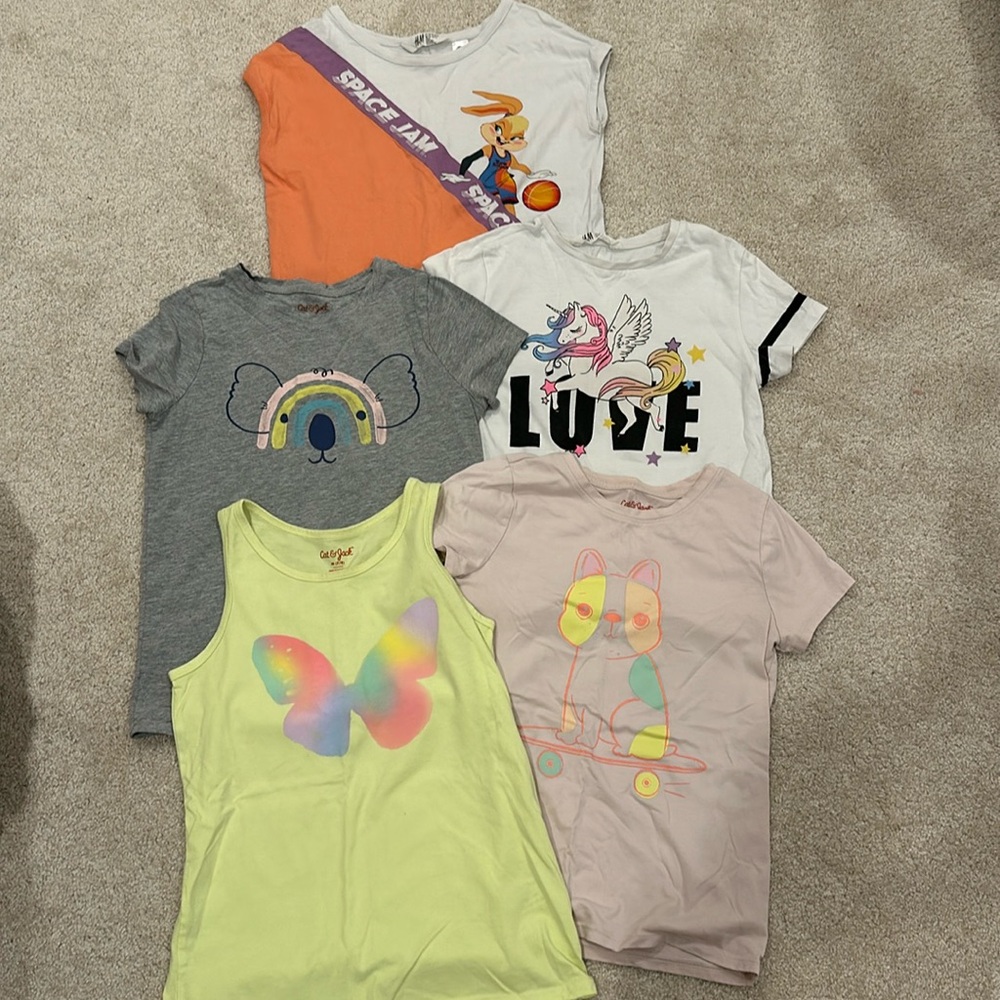 Bundle of printed 6-8 yr old t-shirts (H&M, Cat & Jack)d